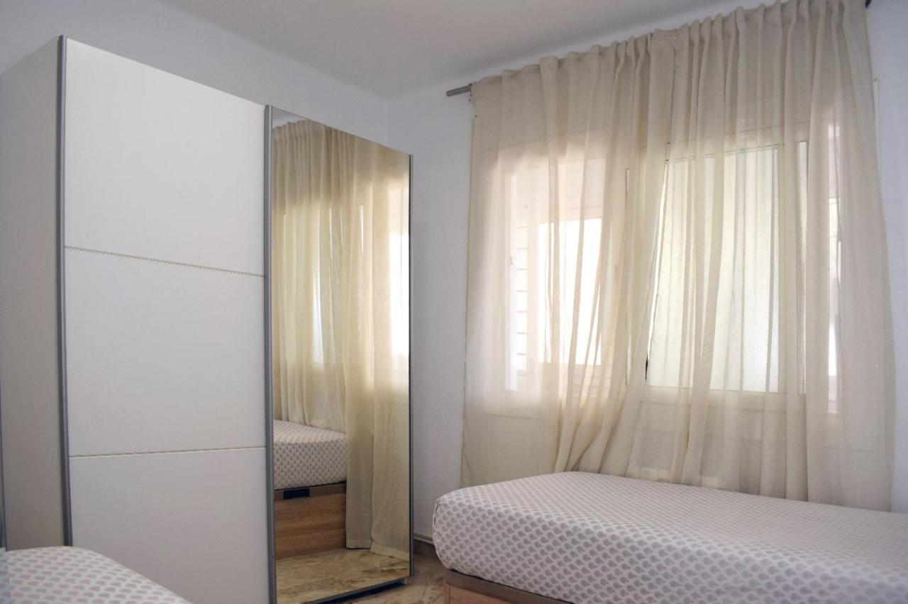 Apartamentos Atlas Terrassa II Εξωτερικό φωτογραφία